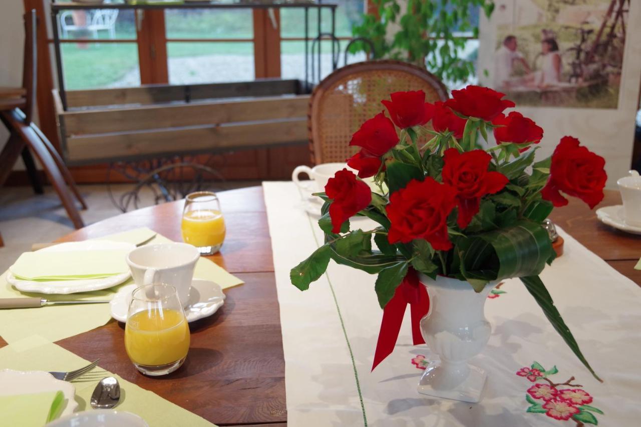 Готель Le Manoir Des Aromes Brugny-Vaudancourt Екстер'єр фото